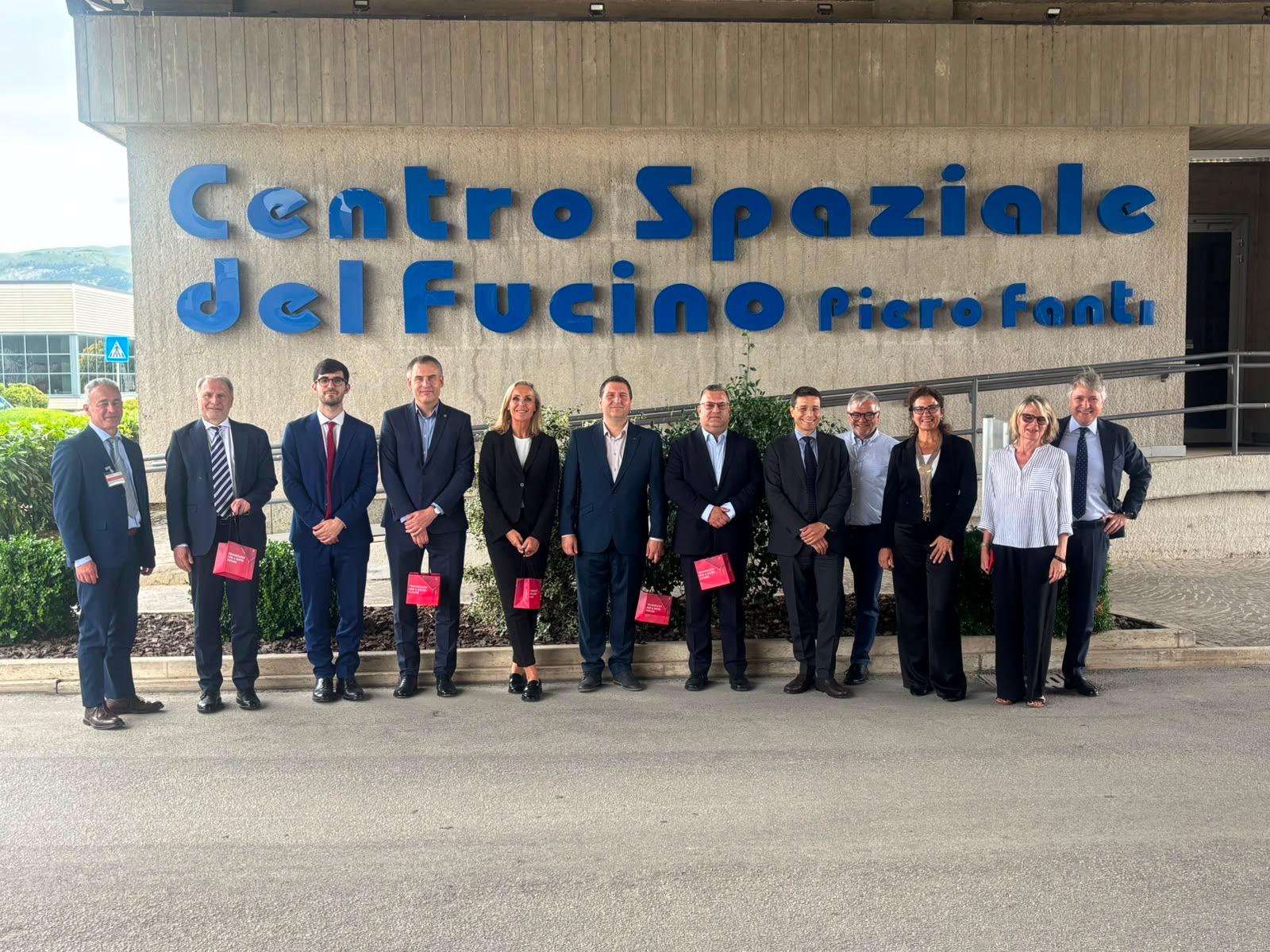 Bezpečnost vesmírných technologií a satelitních služeb byla hlavním tématem mise do Itálie