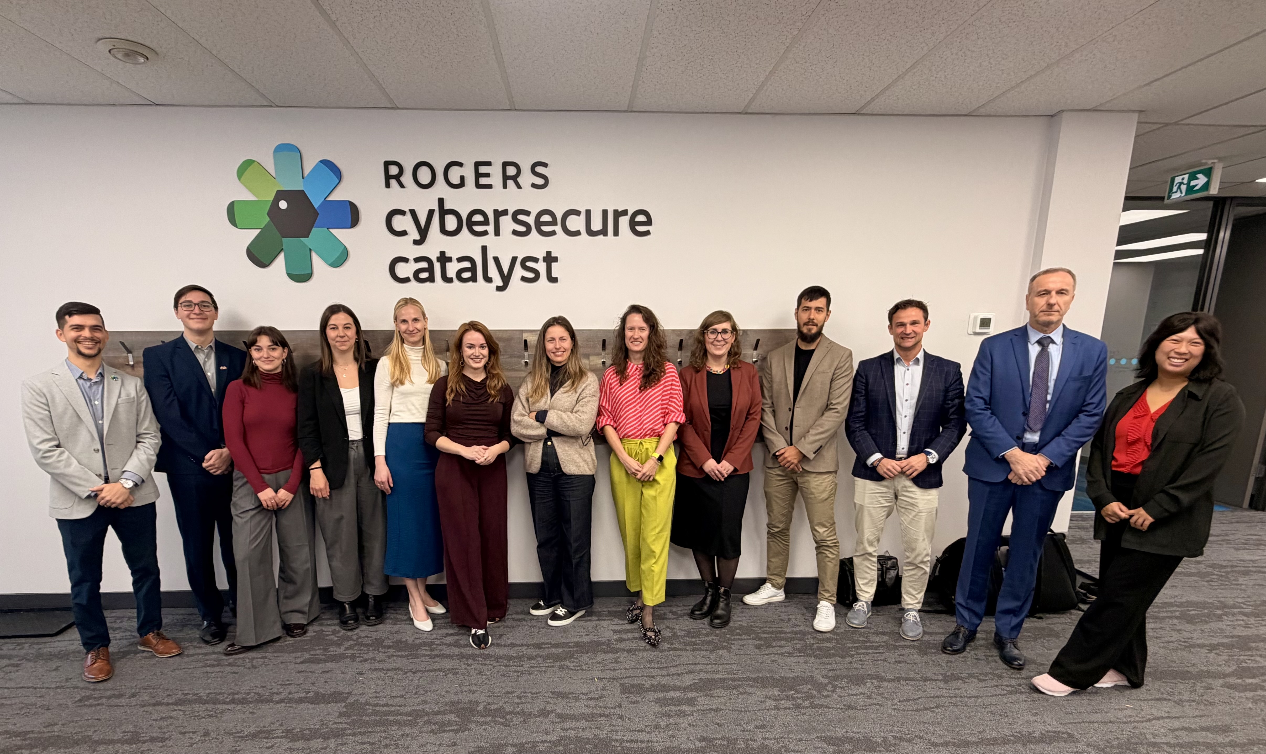 Česká republika posiluje spolupráci s Kanadou v oblasti kybernetické a satelitní bezpečnosti